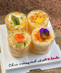 Bánh mini nhỏ xinh, tiện lợi cho từng phần riêng. Set bánh sinh nhật phù hợp cho mọi lứa tuổi