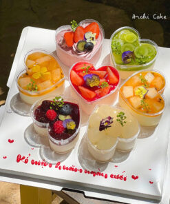 Panna cotta kỷ niệm ngày cưới với trái cây tươi tự nhiên, thanh nhẹ tại archi cake