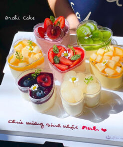 Set bánh sinh nhật và panna cotta mix vị dâu tây, nhãn, chanh dây, nho – tươi mát, ngọt ngào và hấp dẫn cho mọi lứa tuổi tại archi cake
