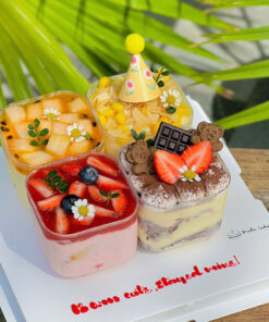 set bánh mousse dạng hũ mix vị trái cây tại archi cake