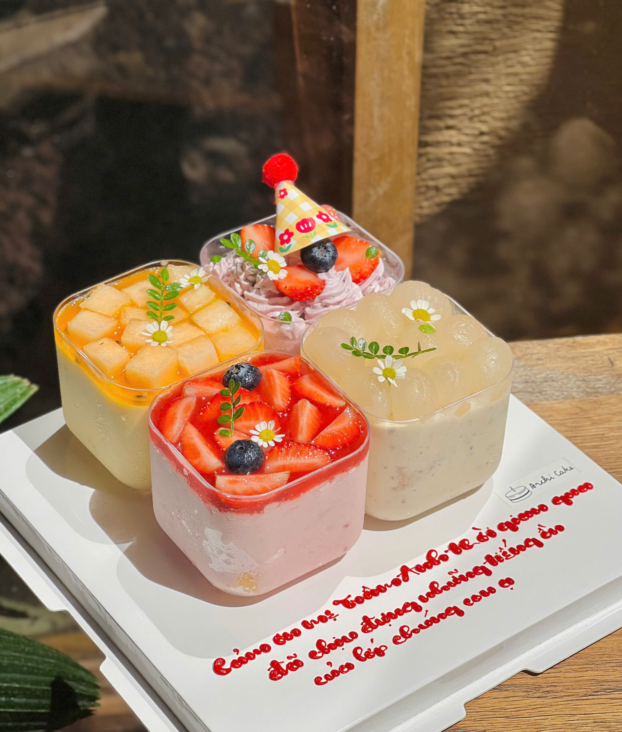 set bánh mousse dạng hũ mix vị trái cây tại archi cake
