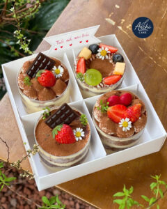 set bánh mousse dạng hũ mix vị trái cây tại archi cake