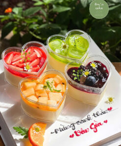 Bánh sinh nhật panna cotta mềm tan, ngọt dịu, không gây ngấy tại Archi Cake
